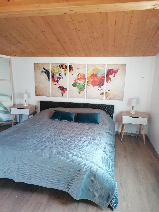 Chambre Familiale "Le Pecher" Saillans  Buitenkant foto
